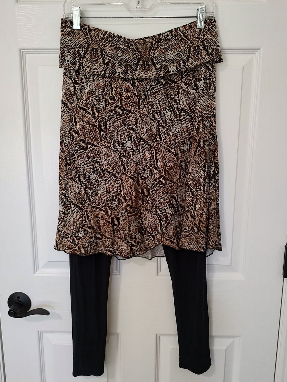 QVC Legacy Pull On Skirted Leggings Snakeskin Print Rust Brown Cozy Stretch M